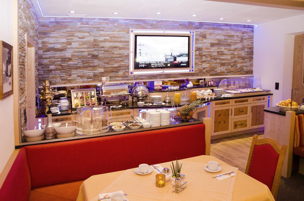 Hotel Garni Alpenblick Ischgl Exterior photo
