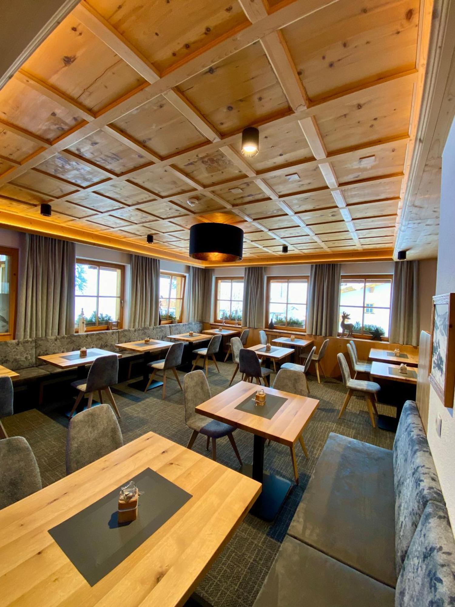 Hotel Garni Alpenblick Ischgl Exterior photo